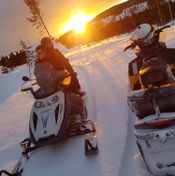 Snowmobile midwinter Photo L.Rynback